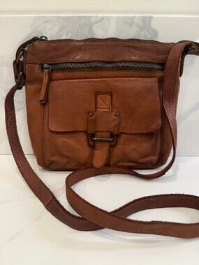 Harbour 2nd Hayden Distressed Leather Crossbody Messenger Bag Cognac GUC